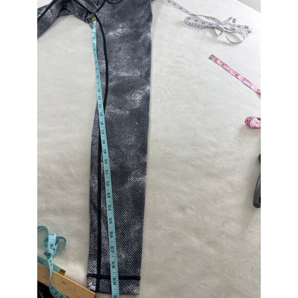 Lululemon Wunder Under Pant III Diffusion White Black Legging 4 Travel Comfy - Picture 6 of 6